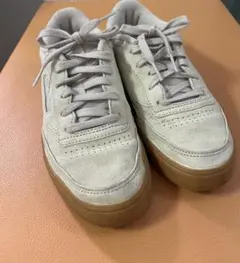 Reebok ベージュ スエード スニーカー 23.5cm