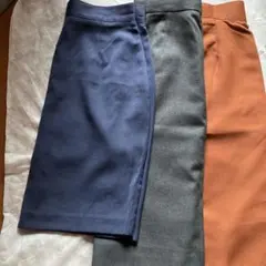 お値下げ　BENETTON ネイビー スカート　他2点のサムネイル