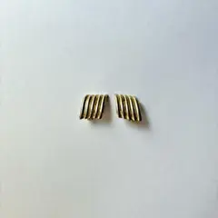 ゴールドカラー ストライプ イヤリングのサムネイル