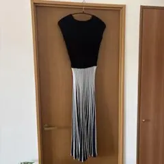 ニットワンピース　ノースリーブ　VIS