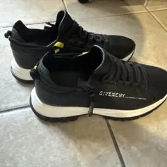 【GIVENCHY】 スペクトルローランナー Sneakerのサムネイル