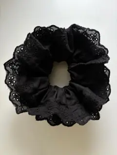 新品＊ブラック　フリル　シュシュ　レース　ビッグ　ボリューム　ヘアゴム