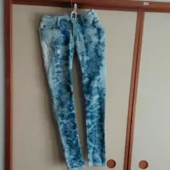 ジーンズパンツのサムネイル