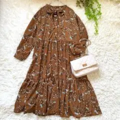 はねたけ様　　花柄ロングワンピース　ボウタイ七分袖(F)ブラウン　ハーフボタン