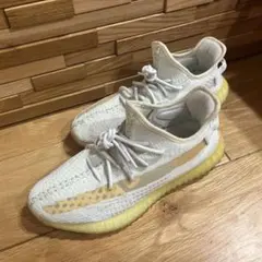 Yeezy boost 350 V2 ホワイト/イエロー