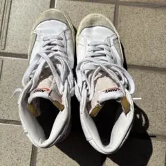 NIKE スニーカー