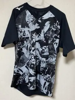 Mizuno 黒とグレーのグラフィック
