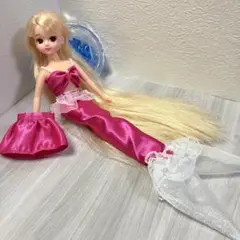 リカちゃん服　濃いピンクのマーメイド　スカート付き