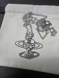 Vivienne Westwood オーブ スタッズ ネックレス シルバのサムネイル
