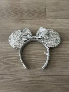 即日発送　ディズニー カチューシャ ミニーマウス スパンコール シルバー