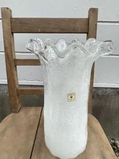 美品・シール同梱】岩田ガラス IWATA GLASS 花瓶 フリル 乳白色 気泡