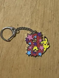 ピカチュウ　メタルキーホルダー