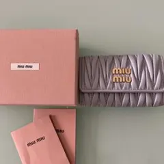 miu miuキーケースのサムネイル