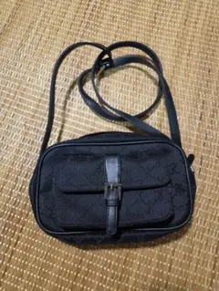 新品未使用 ロベルタディカメリーノのショルダーバッグ☆ブラックのサムネイル