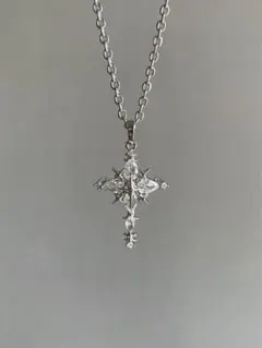 新品未使用 クロス型シルバーネックレス
