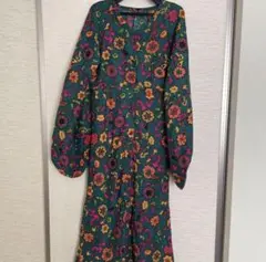 新品未使用タグ付 ロデオクラウンズ　花柄ワンピース グリーン
