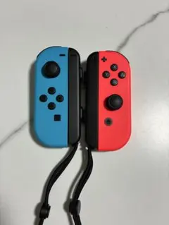 任天堂スイッチ　ジョイコン　Joy-Con 左右セット　動作OK　ストラップ付き