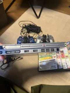 PlayStation 2 シルバー 本体とコントローラー2つ