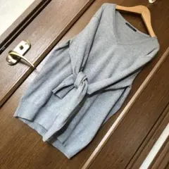 新品 UNIQLO ユニクロ グレー Vネック ニット セーター