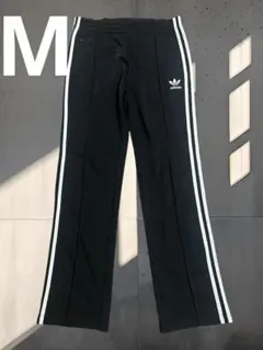 adidas originals ジョガーパンツ