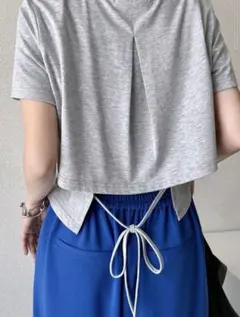 【美品】バックデザイン 半袖Tシャツ