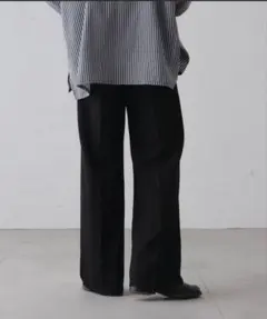 ブラック ワイドスラックス パンツのサムネイル