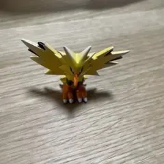ポケモンフィギュア サンダー　レトロ　初代