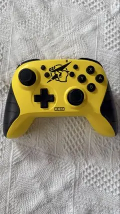 Nintendo Switch コントローラー　ピカチュ　ノンワイヤレス