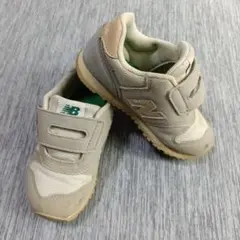 New Balance キッズスニーカー グレー