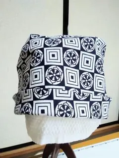 Item thumbnail for item 5d001cc4-a51c-443a-9954-0fbc68f96ea3