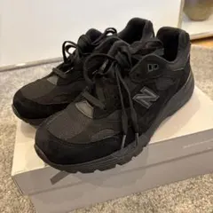 New Balance 992 "Triple Black" (2025)のサムネイル