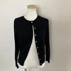 テチチ　黒のボタン付き長袖カーディガン