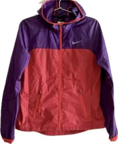 Nike フード付きウィンドブレーカー