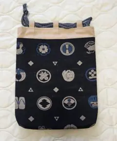 巾着型バッグ