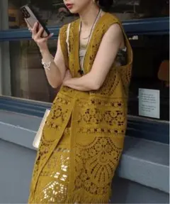 Ameri MEDI SHELL MOTIF CROCHET KNIT VESTのサムネイル