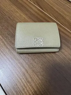 LOEWE アナグラム トライフォールド ウォレット