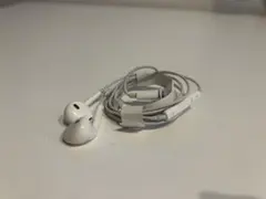 Apple純正　iPhone用リモコン付きイヤフォン ホワイト