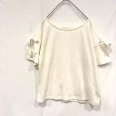アースミュージック＆エコロジー　半袖トップス　アイボリー　袖リボン　フリーサイズ