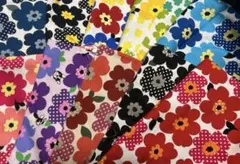 はぎれ 生地 北欧　花柄　カットクロス パッチワーク