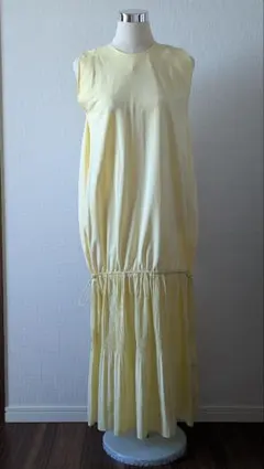 【お値下げ】新品・未使用　emmiノースリーブワンピース　0