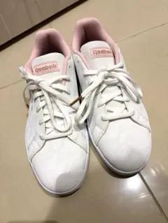 Reebok リーボック スニーカー 24.5cm 新品未使用 花柄 レースのサムネイル