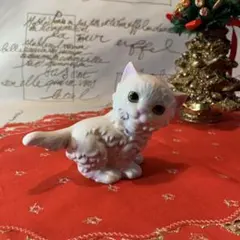 ゲーベル人形　西ドイツ製　陶器置物　ビンテージの可愛い白い猫ちゃん！