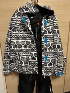 スノーボードウェア 女性用 ハート柄