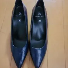 Item thumbnail for item d4ae75a4-a7d9-474c-9a14-975f620bac41