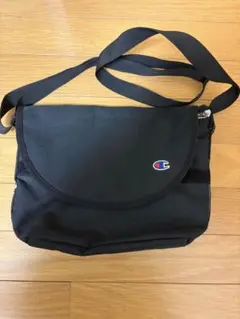 【3月29日までの出品】Champion ショルダーバッグ