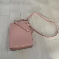 ピンク ショルダーバッグ 長方形デザイン（革製品）