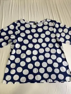 ユニクロ✖️マリメッコＴシャツX Lのサムネイル
