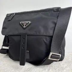 近年モデル✨プラダ PRADAショルダーバッグ メッセンジャーバッグ(難あり)