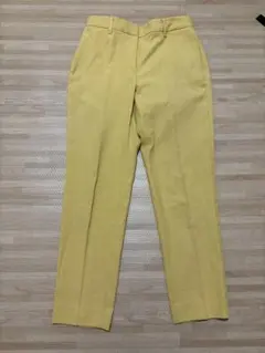 PLST イエロー八分丈テーパードパンツ