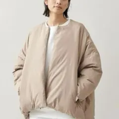 ノーカラー ダウンジャケット